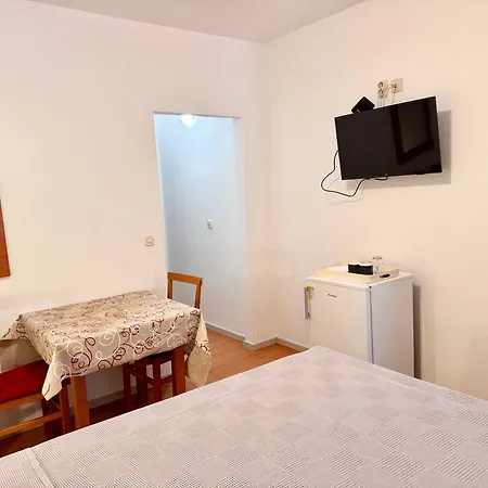 게스트하우스 Dani 3*