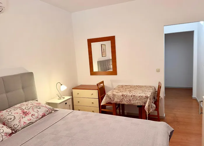 Dani 3* 마카르스카